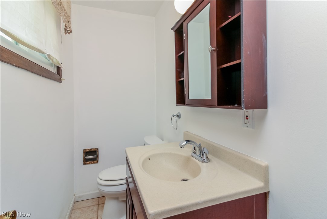 4663 McFarland Road Cleveland, OH 44121 - Photo 17 of 22