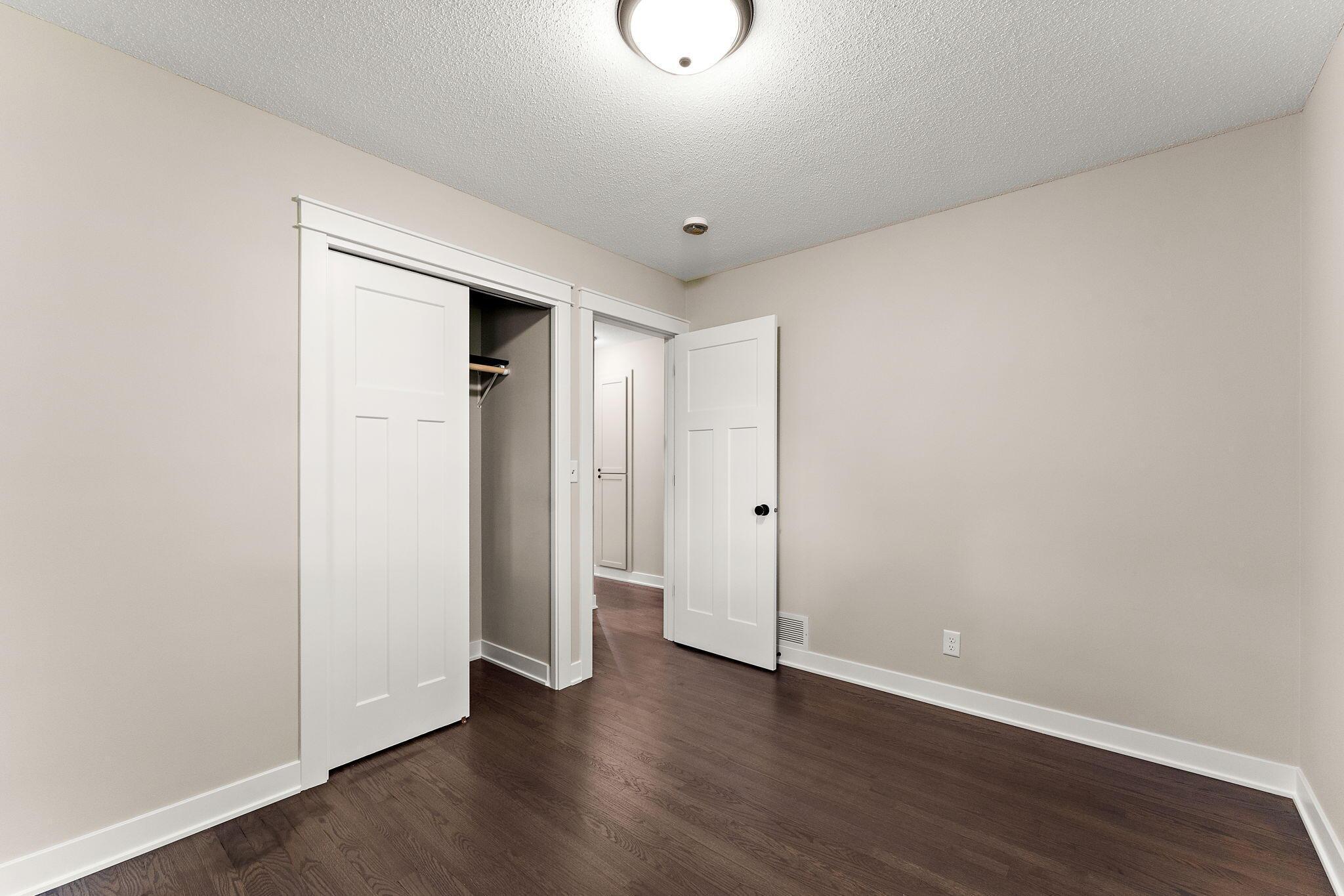 405 Judith Avenue Roseville, MN 55113 - Photo 21 of 33