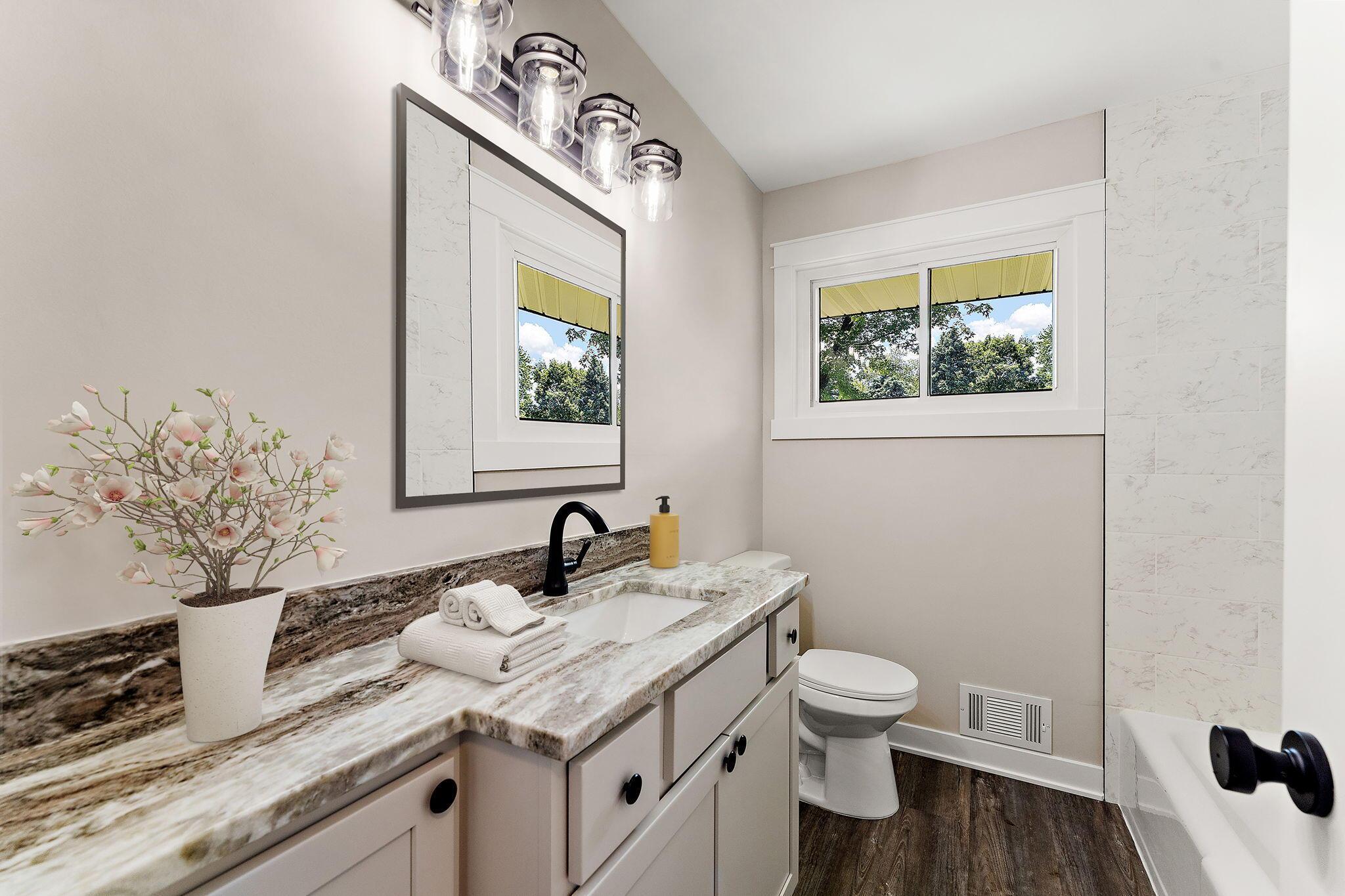 405 Judith Avenue Roseville, MN 55113 - Photo 8 of 33