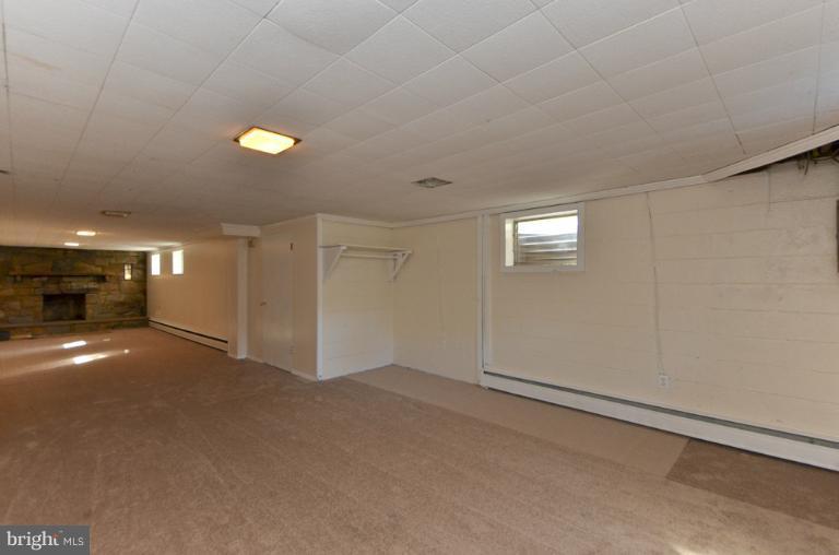 3007 Sayre Road Fairfax, VA 22031 - Photo 14 of 30 Family Room