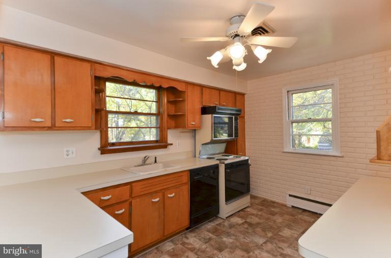 3007 Sayre Road Fairfax, VA 22031 - Photo 19 of 30 Kitchen