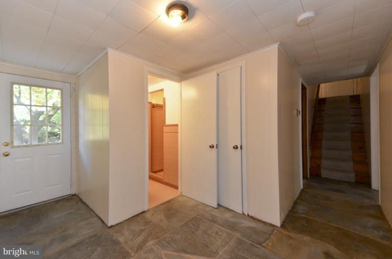 3007 Sayre Road Fairfax, VA 22031 - Photo 21 of 30 Interior (General)