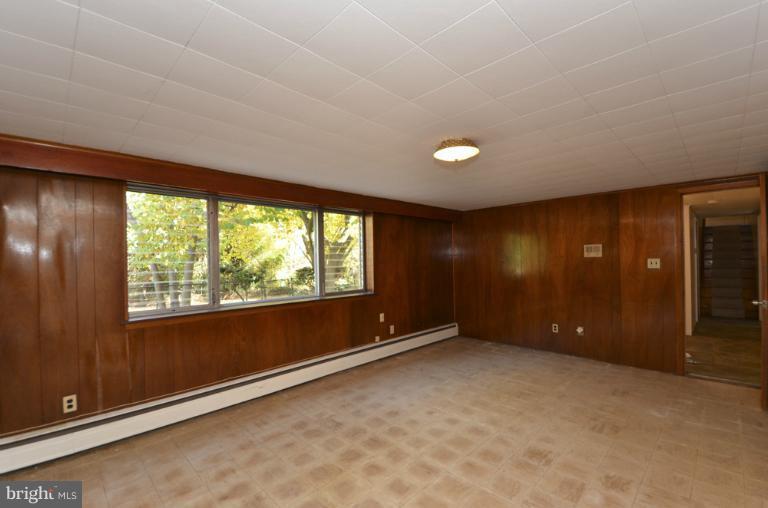 3007 Sayre Road Fairfax, VA 22031 - Photo 5 of 30 Bedroom