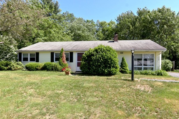 18 Griffin Road Framingham, MA 01701 - Photo 1 of 18