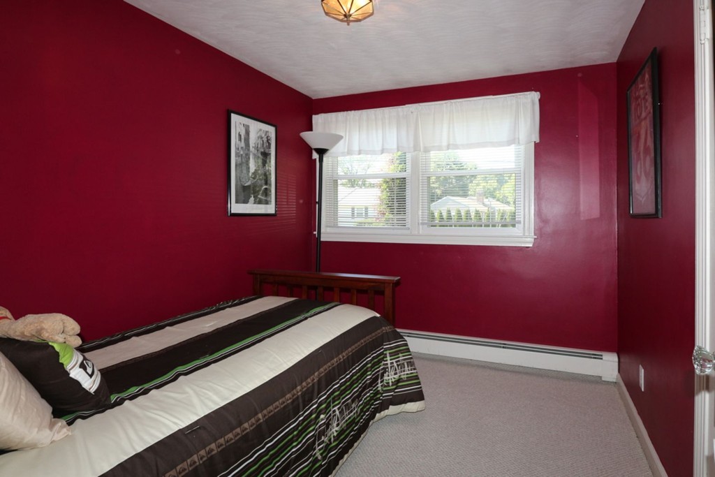 18 Griffin Road Framingham, MA 01701 - Photo 13 of 18