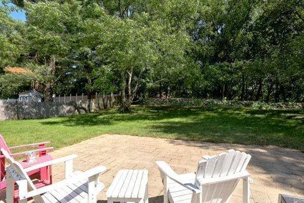 18 Griffin Road Framingham, MA 01701 - Photo 2 of 18