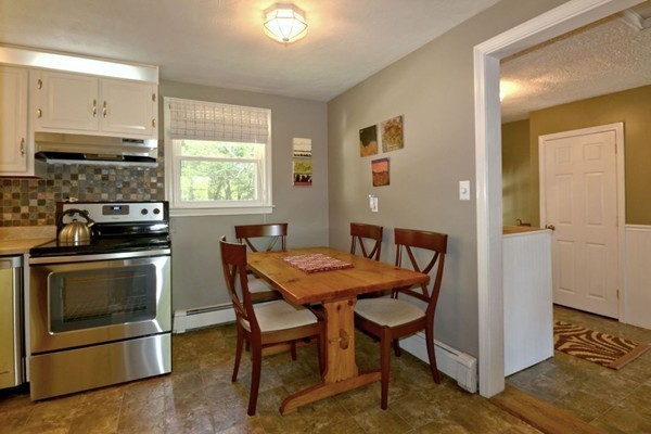 18 Griffin Road Framingham, MA 01701 - Photo 6 of 18
