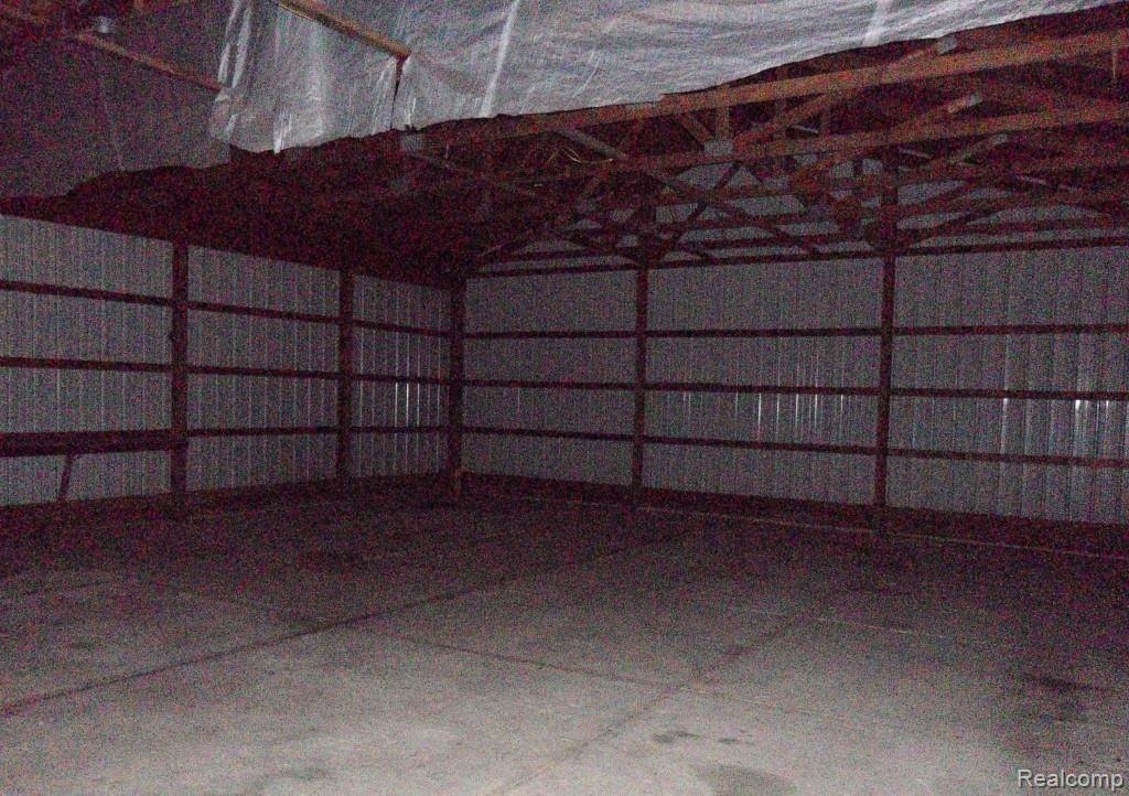 6916 Ball Road Romulus, MI 48174 - Photo 10 of 10 SAM_1059.jpg