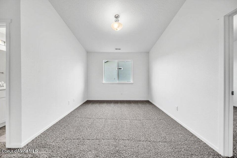 4278 North Arrowleaf Loop Post Falls, ID 83854 - Photo 5 of 32 5