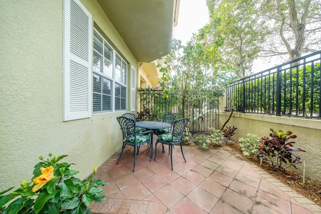 $3,950 | 11860 Valencia Gardens Avenue, Palm Beach Gardens, FL 33410