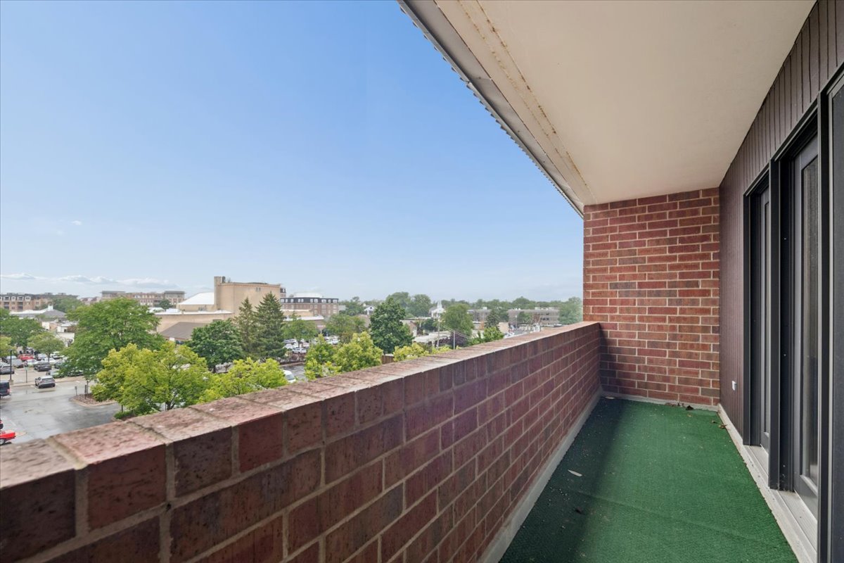 101 Summit Avenue, Unit 512 Park Ridge, IL 60068 - Photo 13 of 25