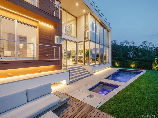 $5,995,000 | 445 Glen Court, Cutchogue, NY 11935