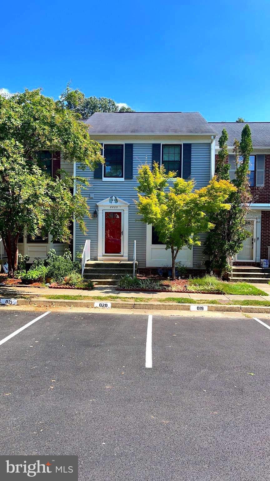 8605 Western Oak Drive Springfield, VA 22153 - Photo 2 of 28