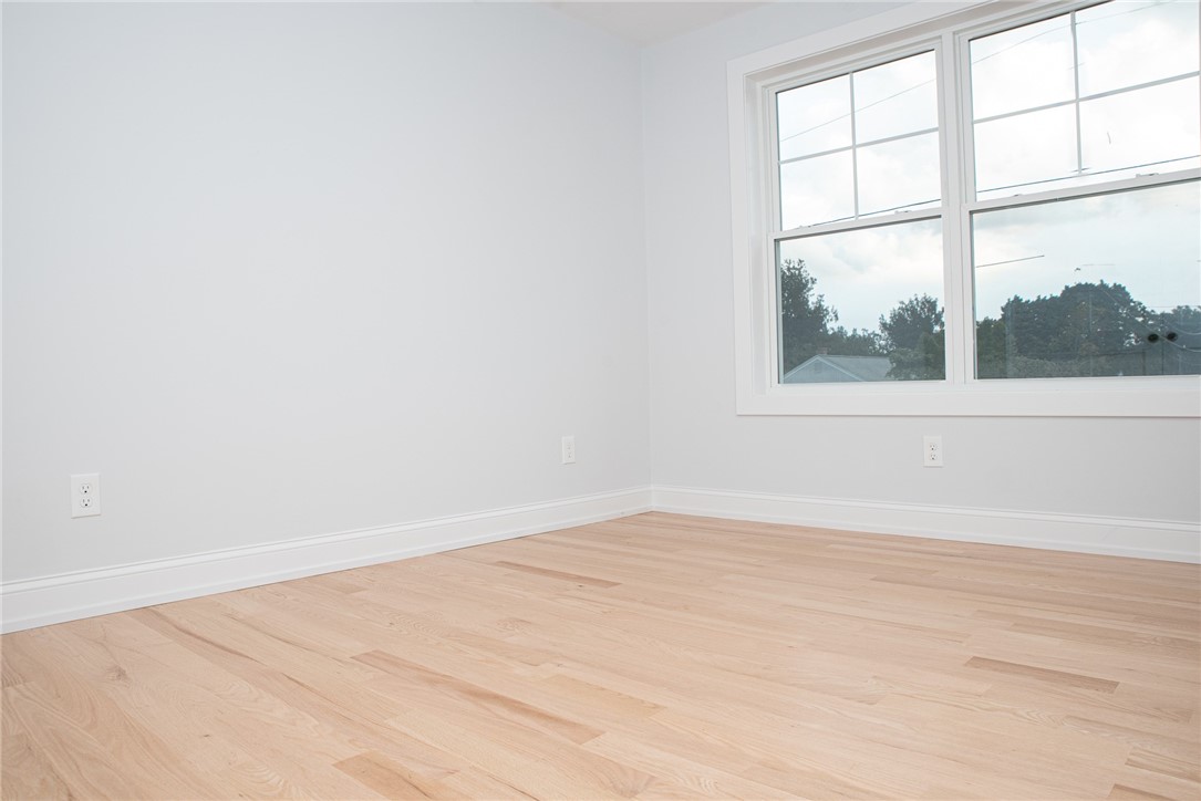 5 Recess Lane Warwick, RI 02889 - Photo 20 of 31 Large primary bedroom