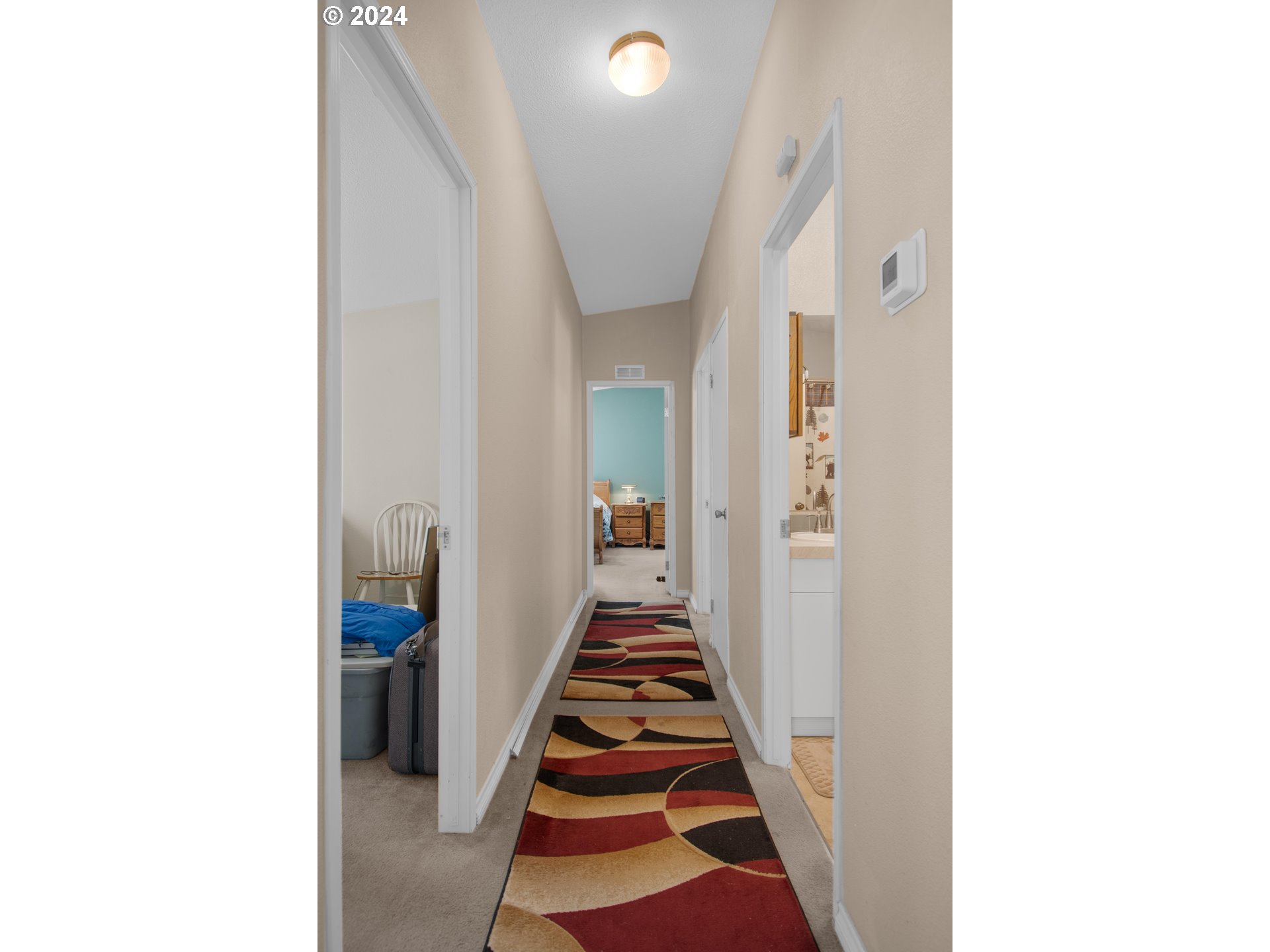 30572 Brownlee Road Rainier, OR 97048 - Photo 13 of 25 Hallway