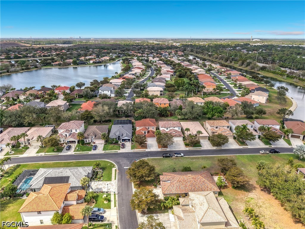 12596 Ivory Stone Loop Fort Myers, FL 33913 - Photo 10 of 42