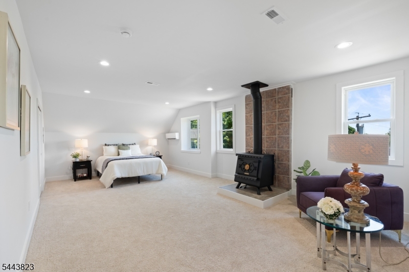 125 Main Street Hampton, NJ 08827 - Photo 11 of 39