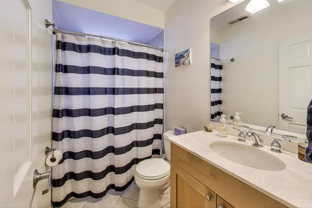 $599,000 | 1012 North Wood Street, Unit 2, Chicago, IL 60622