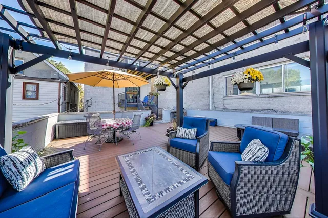 $599,000 | 1012 North Wood Street, Unit 2, Chicago, IL 60622