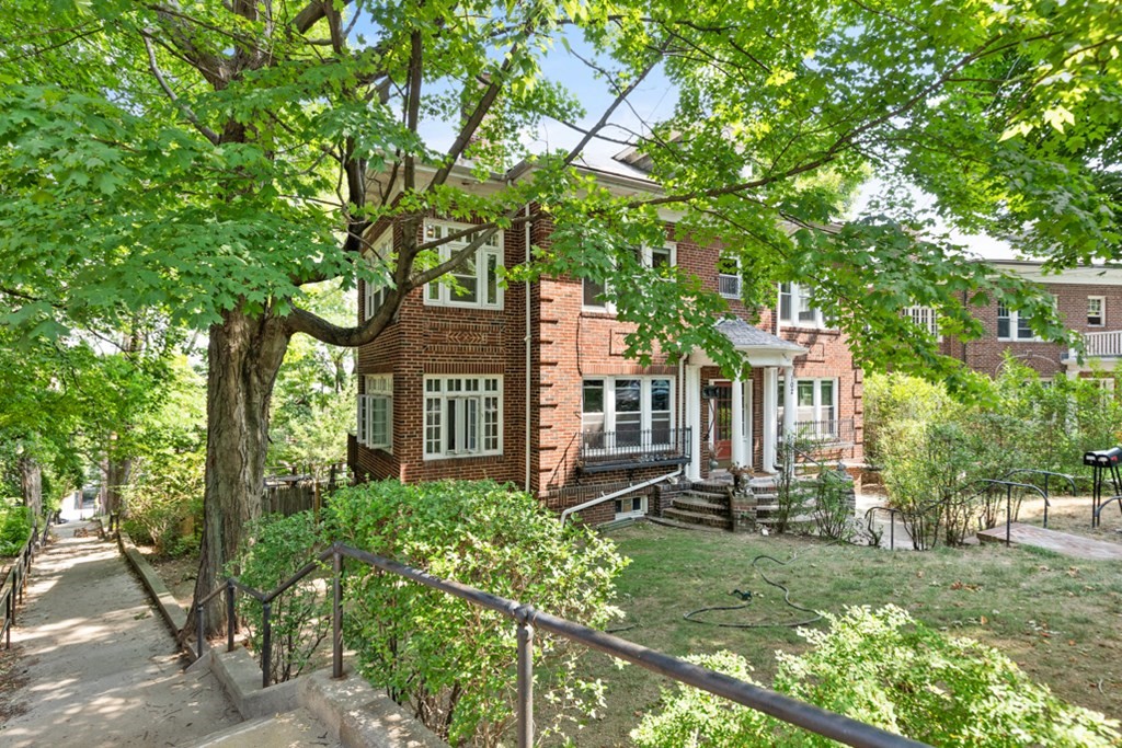 102 Addington Road, Unit 2 Brookline, MA 02445 - Photo 3 of 30 a front view of a house with garden