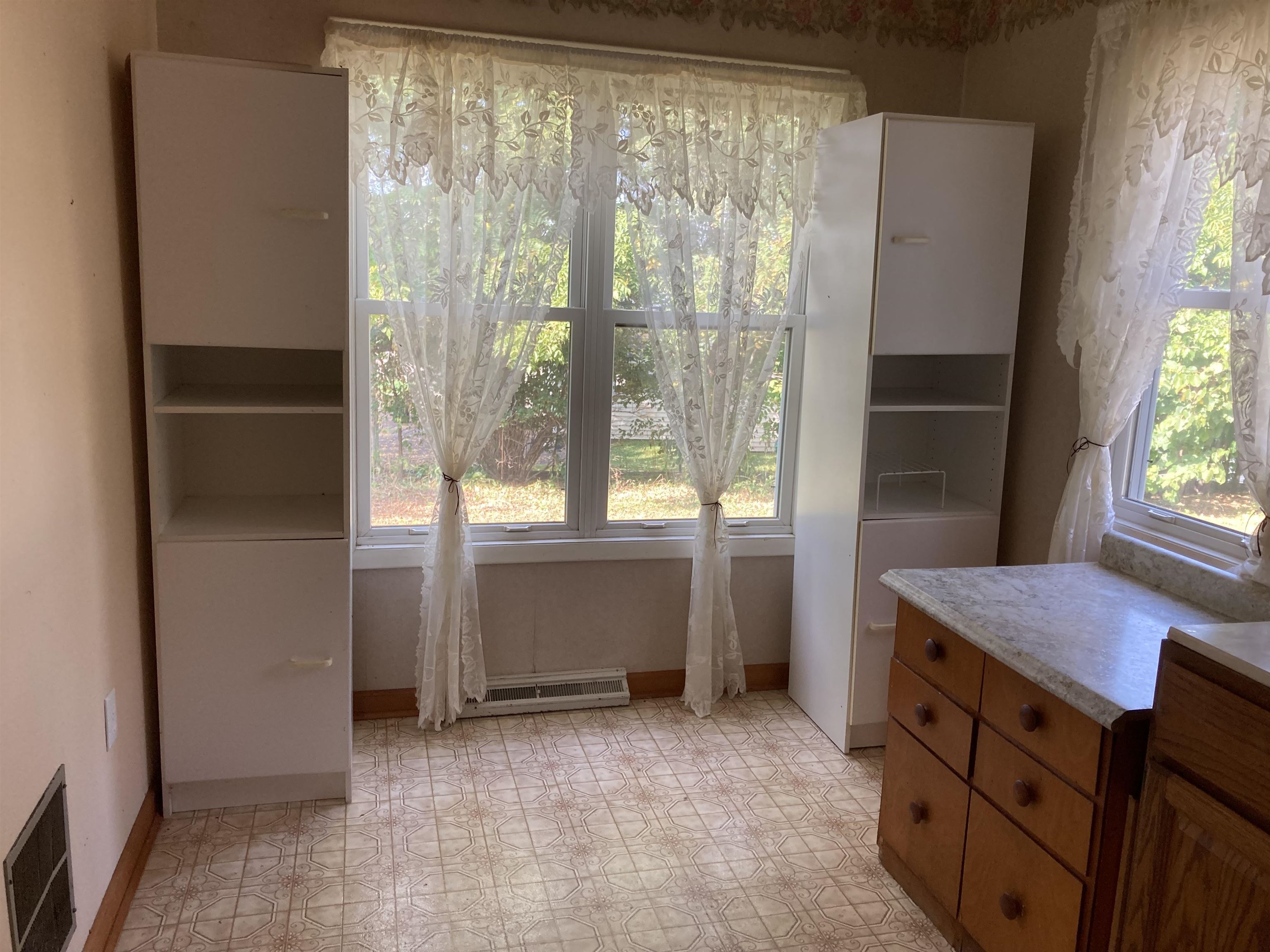 6323 Portage Road DeForest, WI 53532 - Photo 13 of 36