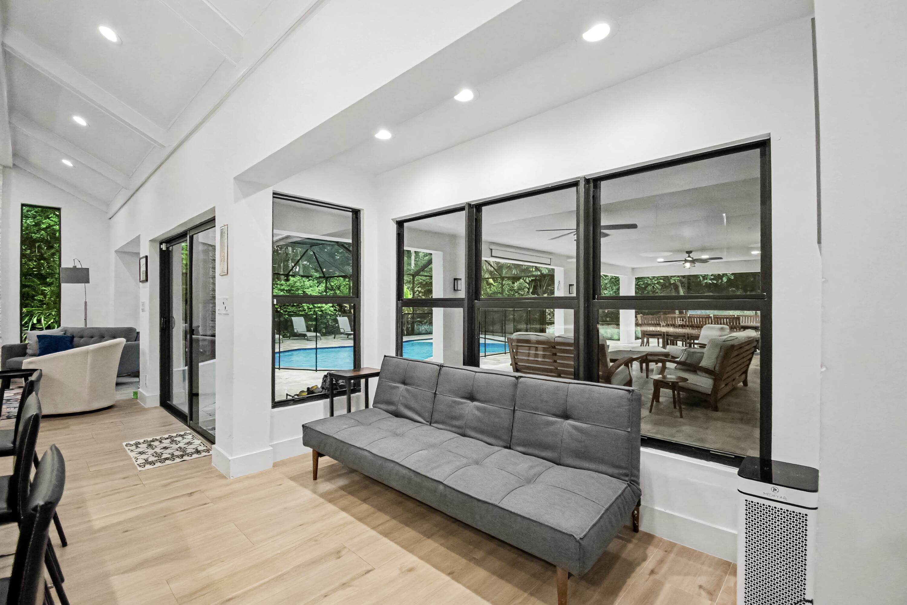6962 South Grande Drive Boca Raton, FL 33433 - Photo 29 of 67 70D3569B-8198-4FCF-88BE-06597D621763