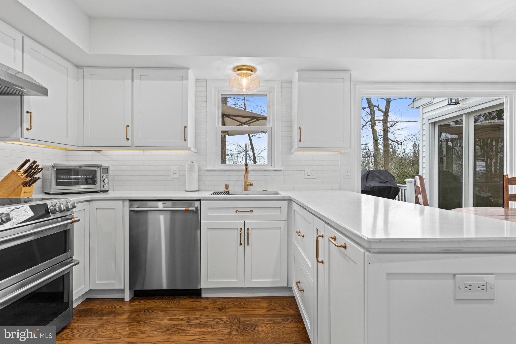 8 Harrow Circle Wayne, PA 19087 - Photo 12 of 45 Kitchen