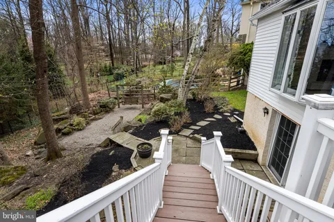 $950,000 | 8 Harrow Circle, Wayne, PA 19087