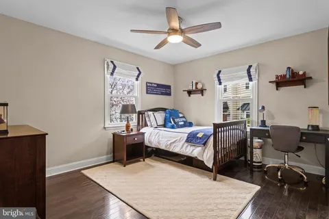 $950,000 | 8 Harrow Circle, Wayne, PA 19087