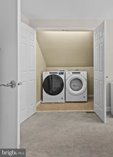 $950,000 | 8 Harrow Circle, Wayne, PA 19087