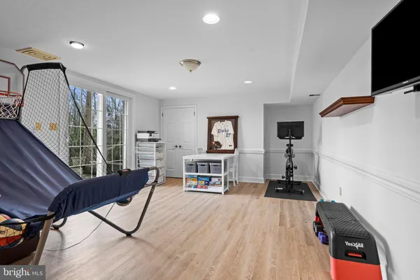 $950,000 | 8 Harrow Circle, Wayne, PA 19087