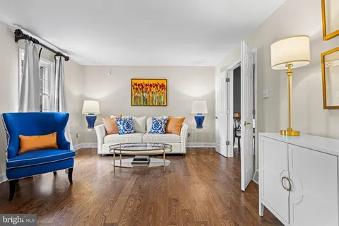 $950,000 | 8 Harrow Circle, Wayne, PA 19087