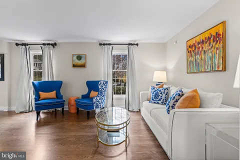 $950,000 | 8 Harrow Circle, Wayne, PA 19087