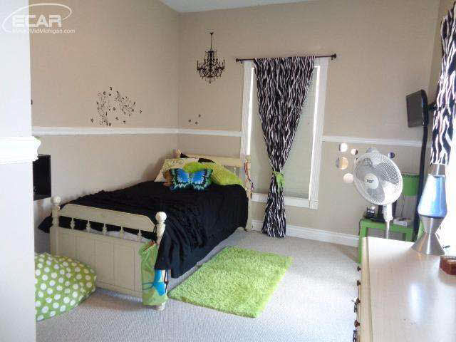 2163 Millington Road Millington, MI 48746 - Photo 18 of 25 20448846-17.JPG
