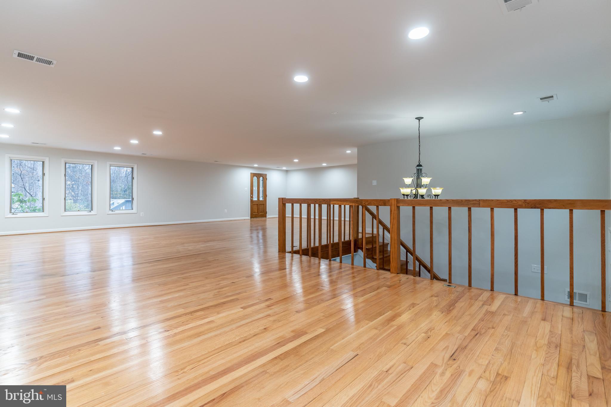 10827 Split Rail Drive Manassas, VA 20112 - Photo 6 of 53