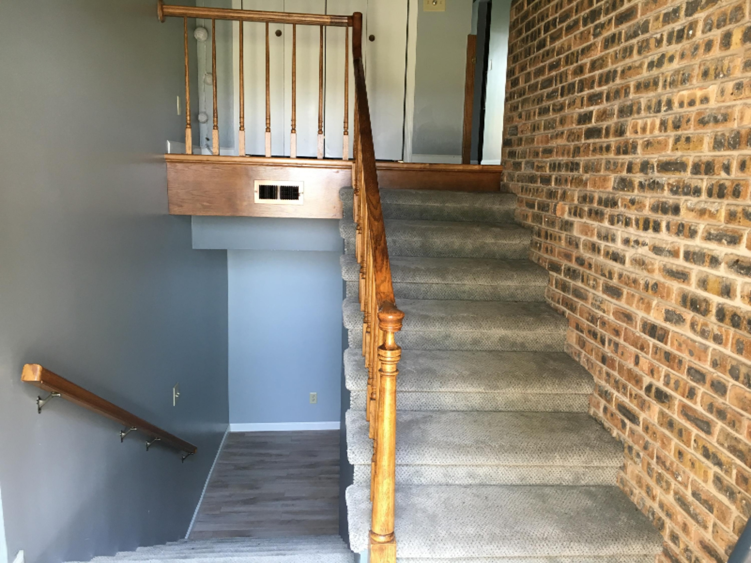69483 Conrad Road Niles, MI 49120 - Photo 4 of 32 entryway view