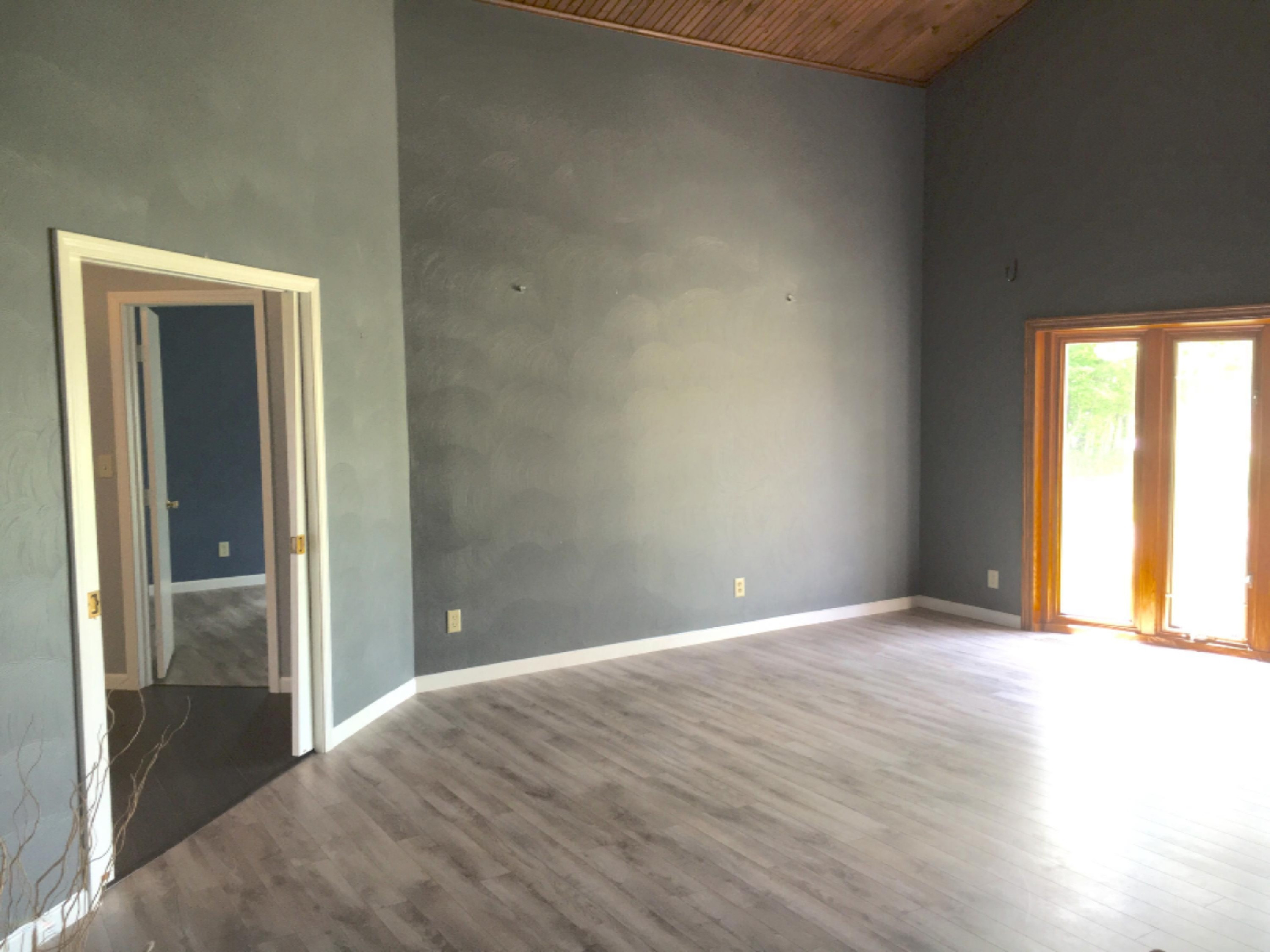 69483 Conrad Road Niles, MI 49120 - Photo 7 of 32 family room view 2