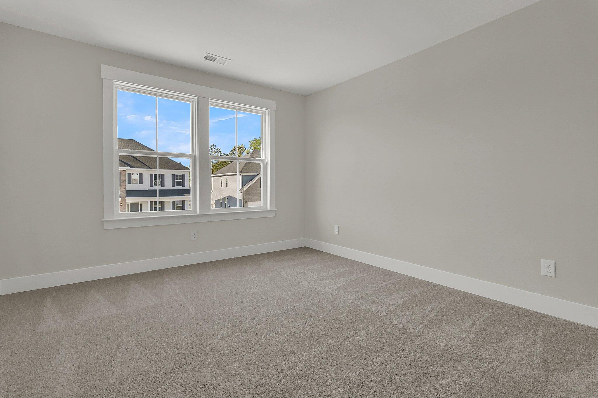 132 Grange Circle Summerville, SC 29486 - Photo 19 of 35 FMWeb18