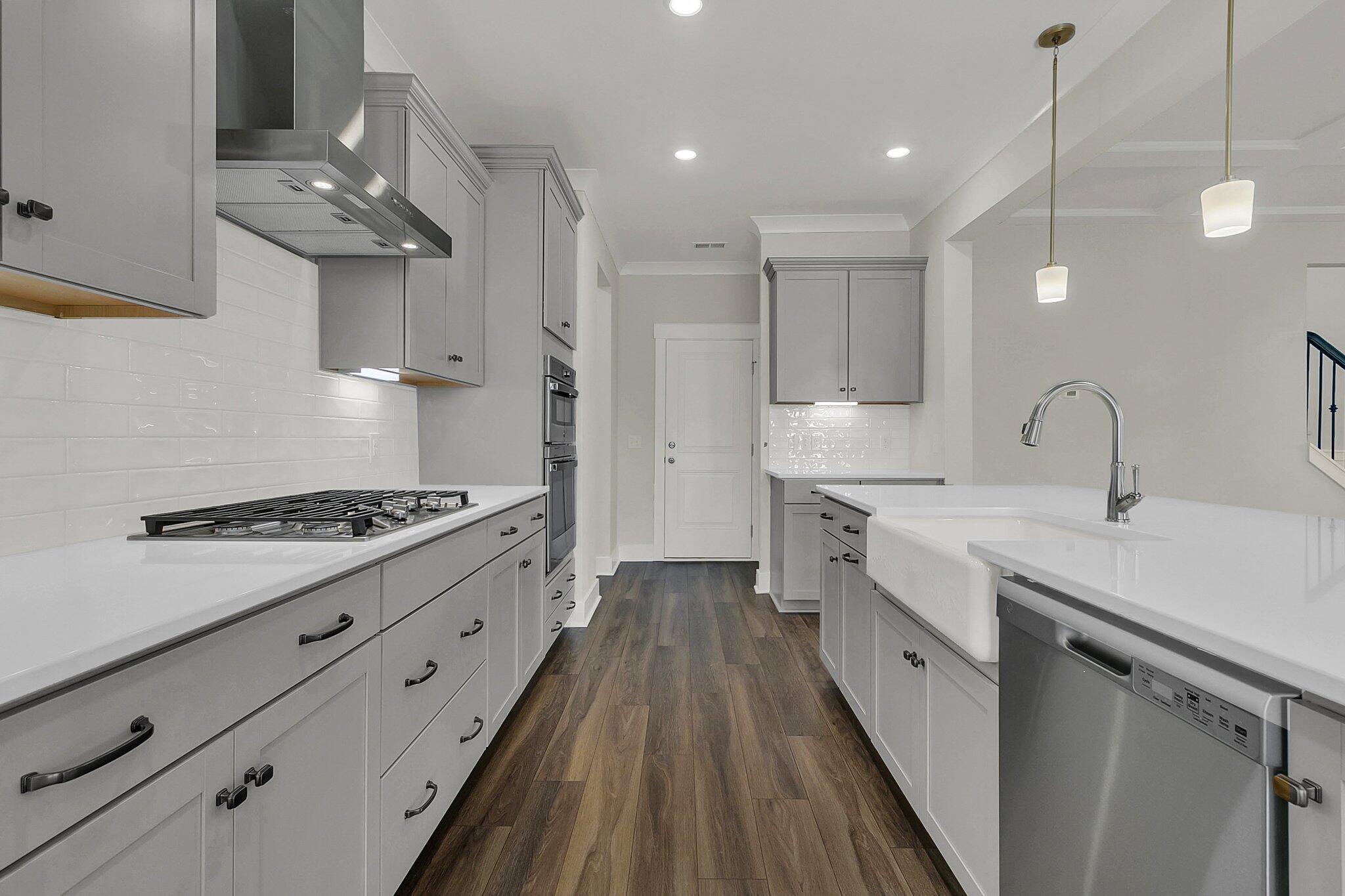 132 Grange Circle Summerville, SC 29486 - Photo 8 of 35 FMWeb07