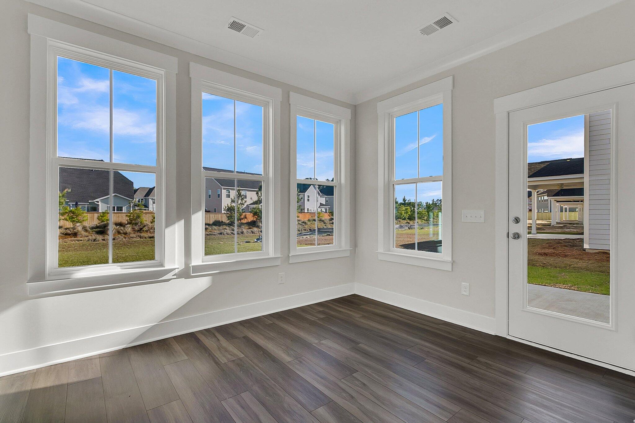 132 Grange Circle Summerville, SC 29486 - Photo 10 of 35 FMWeb09