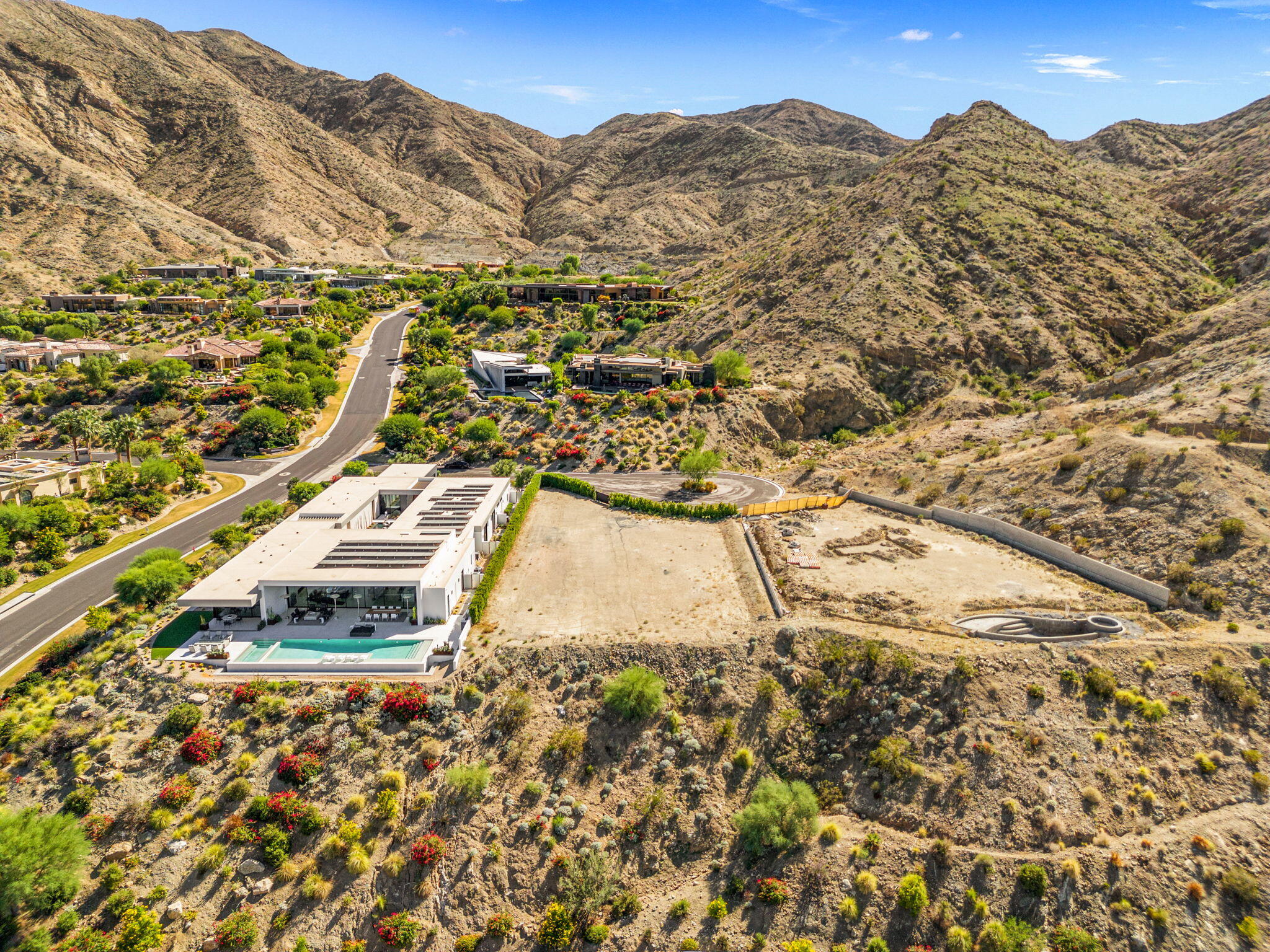 33 Granite Ridge Road Rancho Mirage, CA 92270 - Photo 5 of 29 view of a city