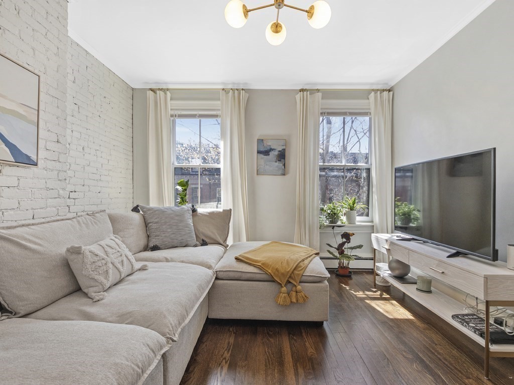 22 East Springfield Street, Unit 3 Boston, MA 02118 - Photo 10 of 31 Gallery Image 10