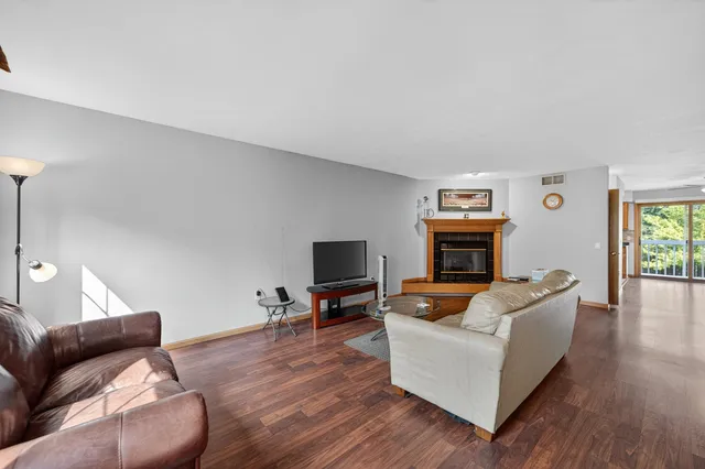 $334,900 | 3017 Bradbury Road, Madison, WI 53719