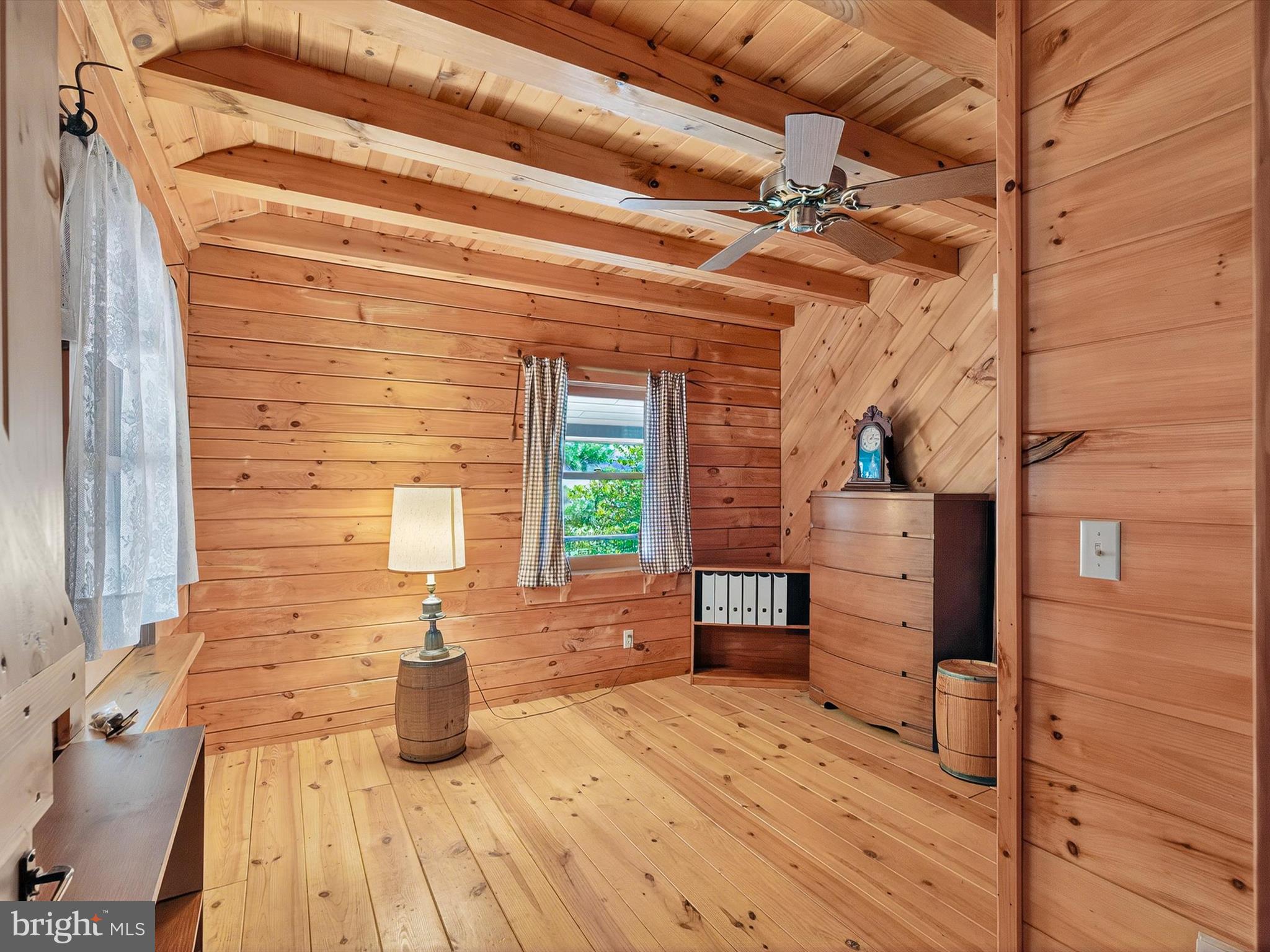 975 Cold Springs Road Elizabethtown, PA 17022 - Photo 27 of 56 a room with a bed and a dresser