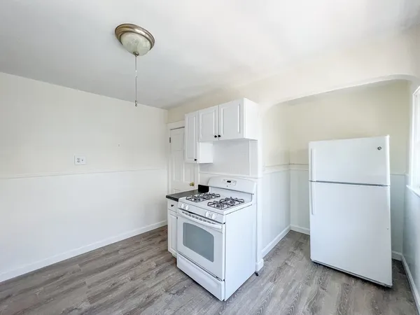 $3,100 | 65 Woods Avenue, Unit 2, Somerville, MA 02144