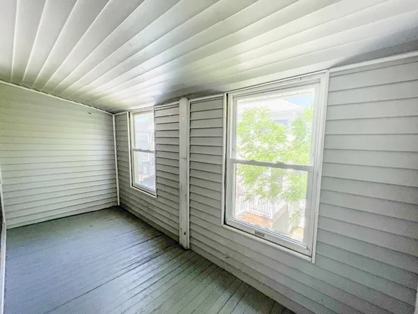 $3,100 | 65 Woods Avenue, Unit 2, Somerville, MA 02144