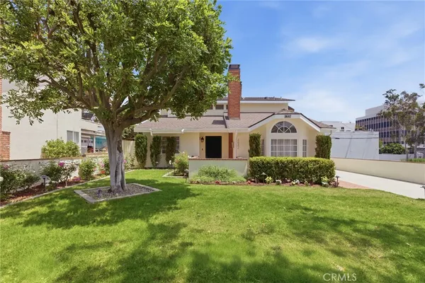 $1,495,000 | 3642 Locust Avenue, Long Beach, CA 90807