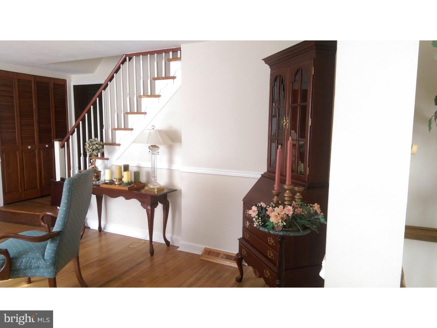 535 Scenic Road Springfield, PA 19064 - Photo 3 of 18