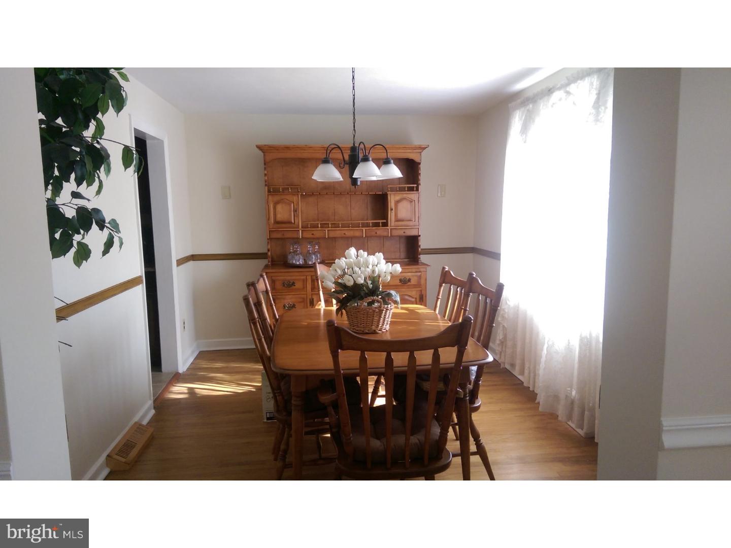 535 Scenic Road Springfield, PA 19064 - Photo 5 of 18