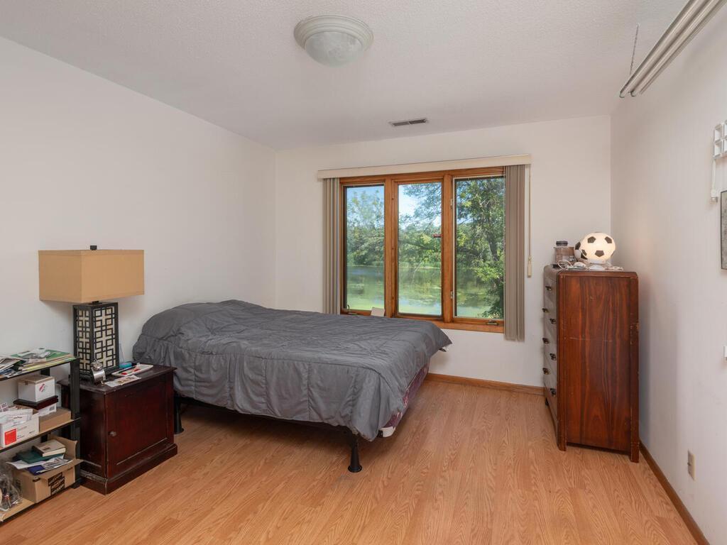 9525 Woodbridge Road Bloomington, MN 55438 - Photo 24 of 27 Gallery Image 24